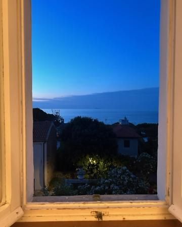 Maison Des Amis Villa Capraia Dış mekan fotoğraf