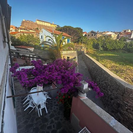 Maison Des Amis Villa Capraia Dış mekan fotoğraf
