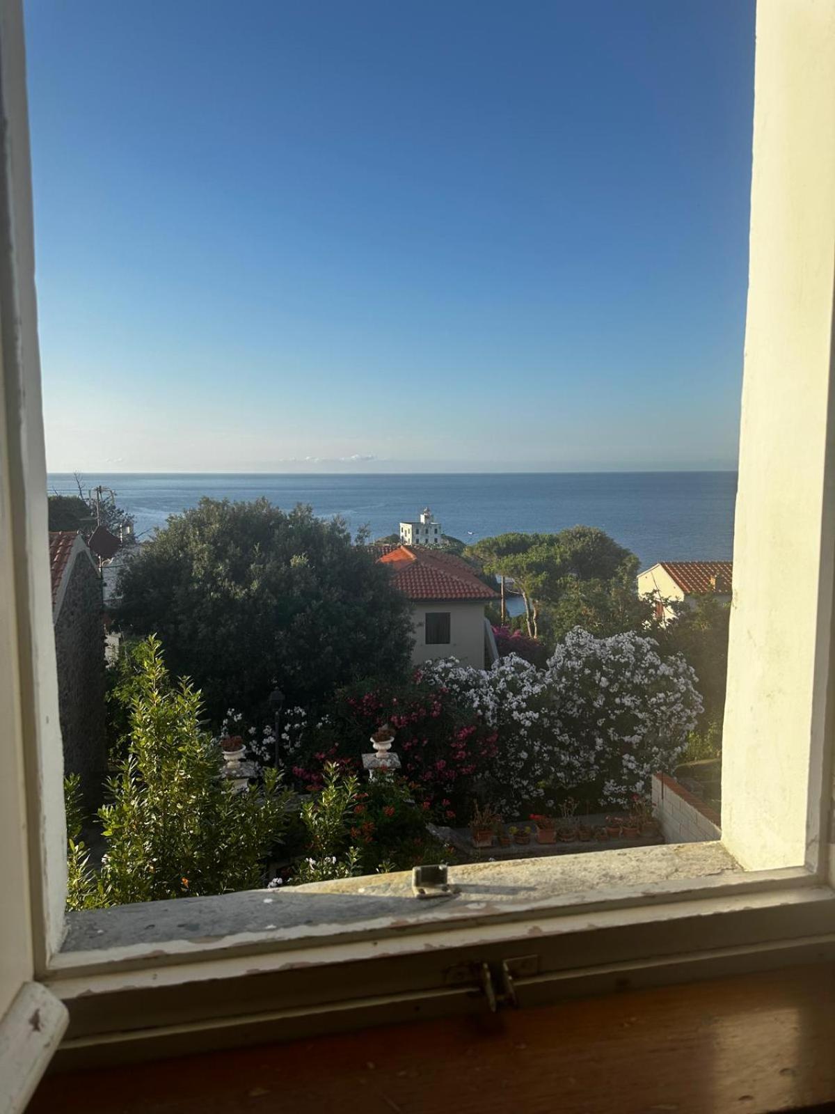 Maison Des Amis Villa Capraia Dış mekan fotoğraf